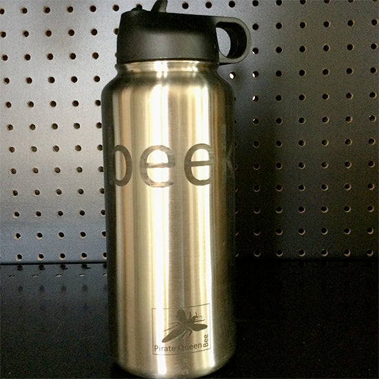 beek 32oz insulated water bottle